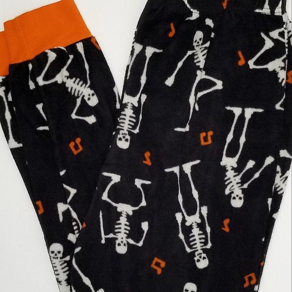 Halloween Family Pajamas "The Boo Crew" Skeleton Print Fleece PJ Set- Size Small - Picture 9 of 11